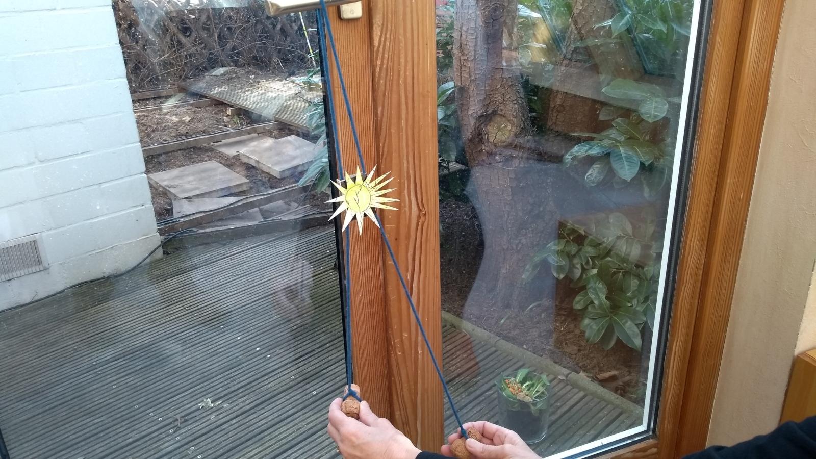 familien234 Schöpfung Tag 4 Sonne 5 (c) familien234.de Köln Anleitung aufgehende Sonne