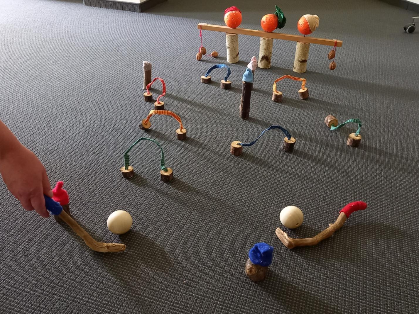 Spiele des Jahreszeitenspielplatzes zur Ausleihe bei der Familienpastoral