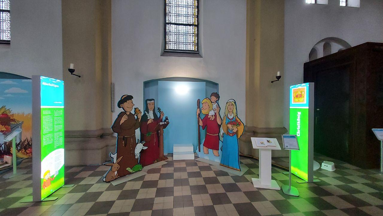 Zwischen Himmel und Erde Mitmachausstellung Allerheiligen