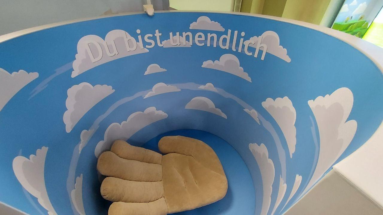 10 Zwischen Himmel und Erde Mitmachausstellung Aschermittwoch 4 (c) Katica Engel 10 Zwischen Himmel und Erde Mitmachausstellung Aschermittwoch 4