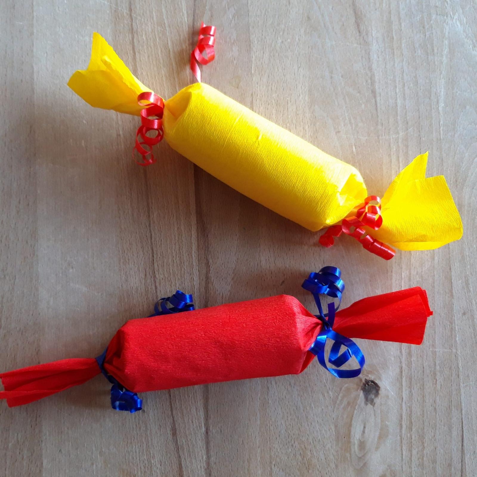 familien234 basteln Silvester Knallbonbons