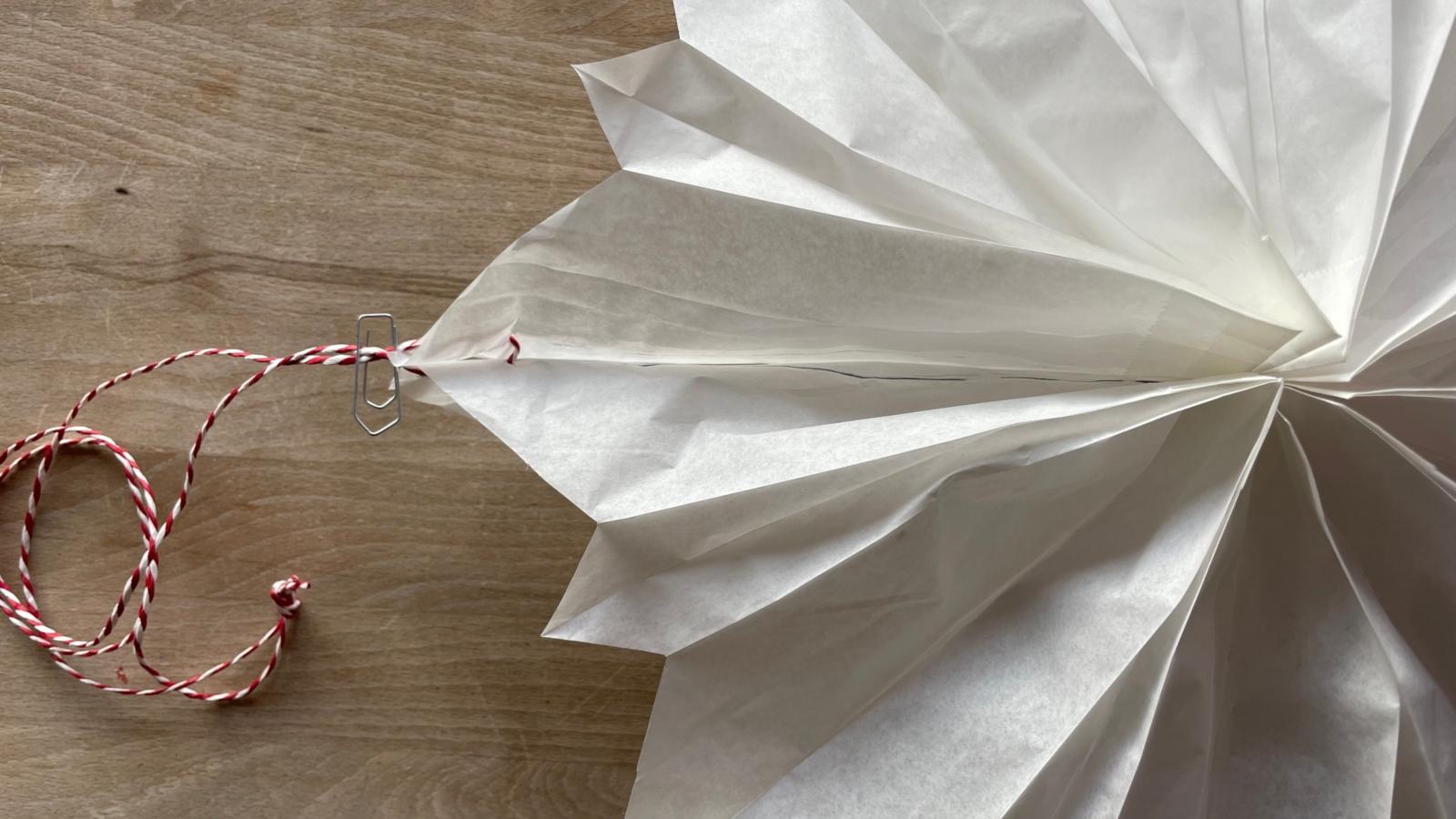 Papiertüten-Stern 09