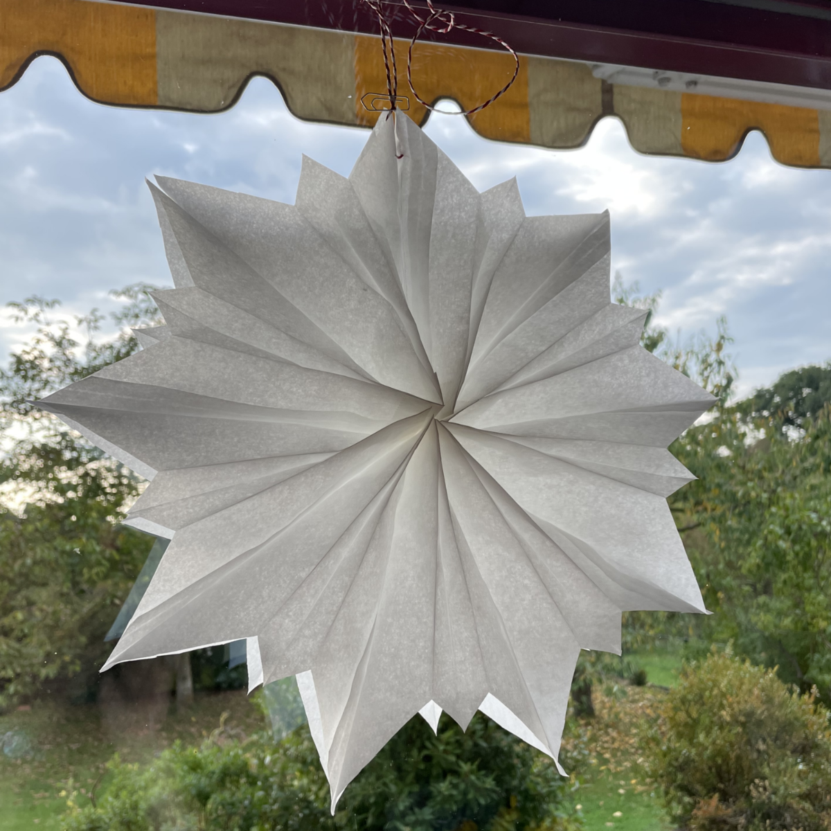 Papiertüten-Stern 11