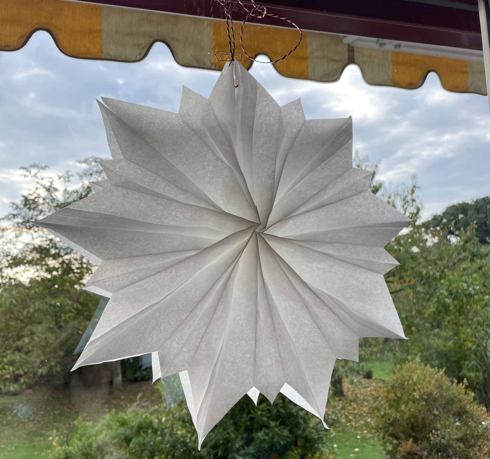 Papiertüten-Stern 11