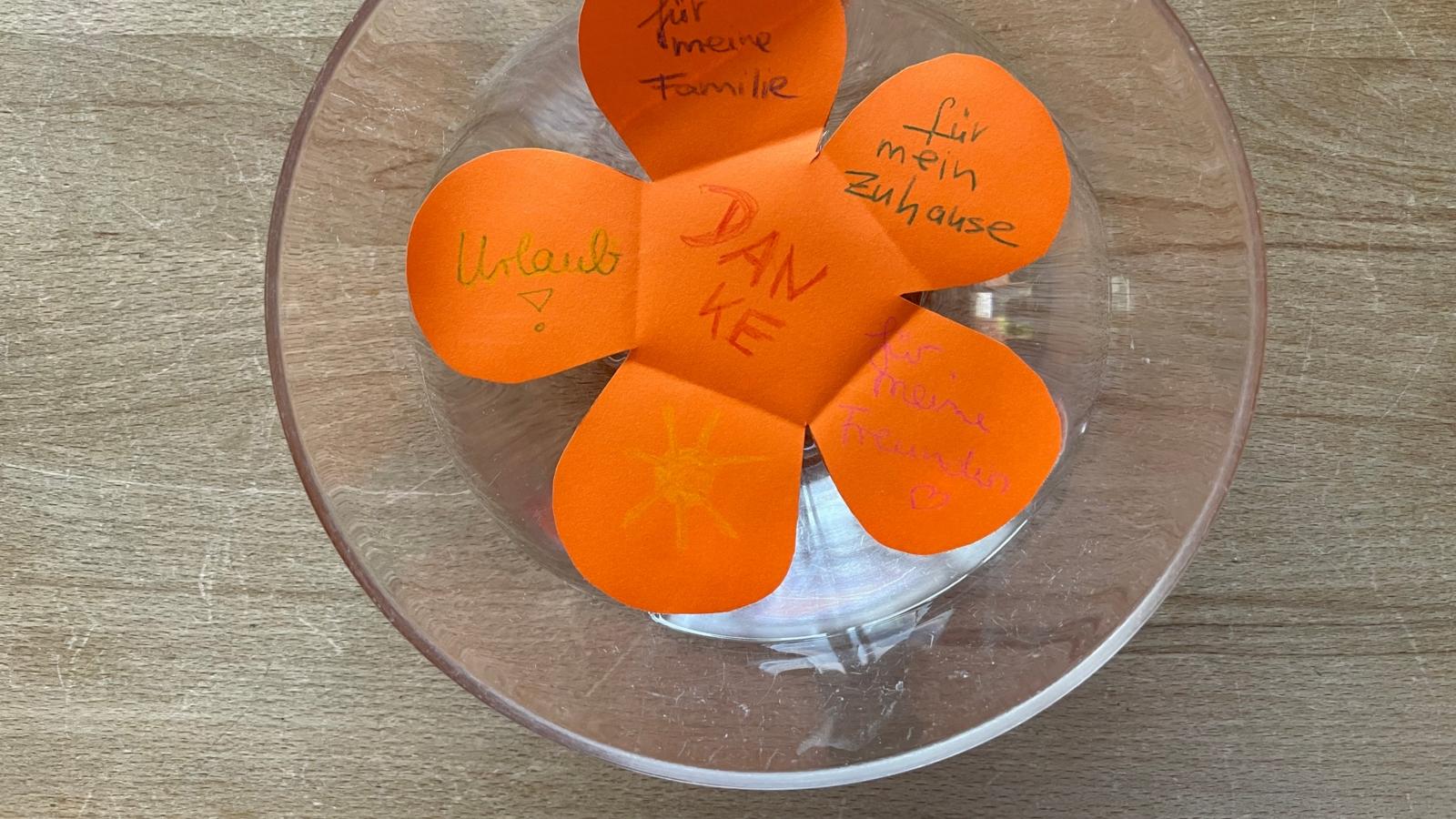 familien234 basteln Wunderblüte 10