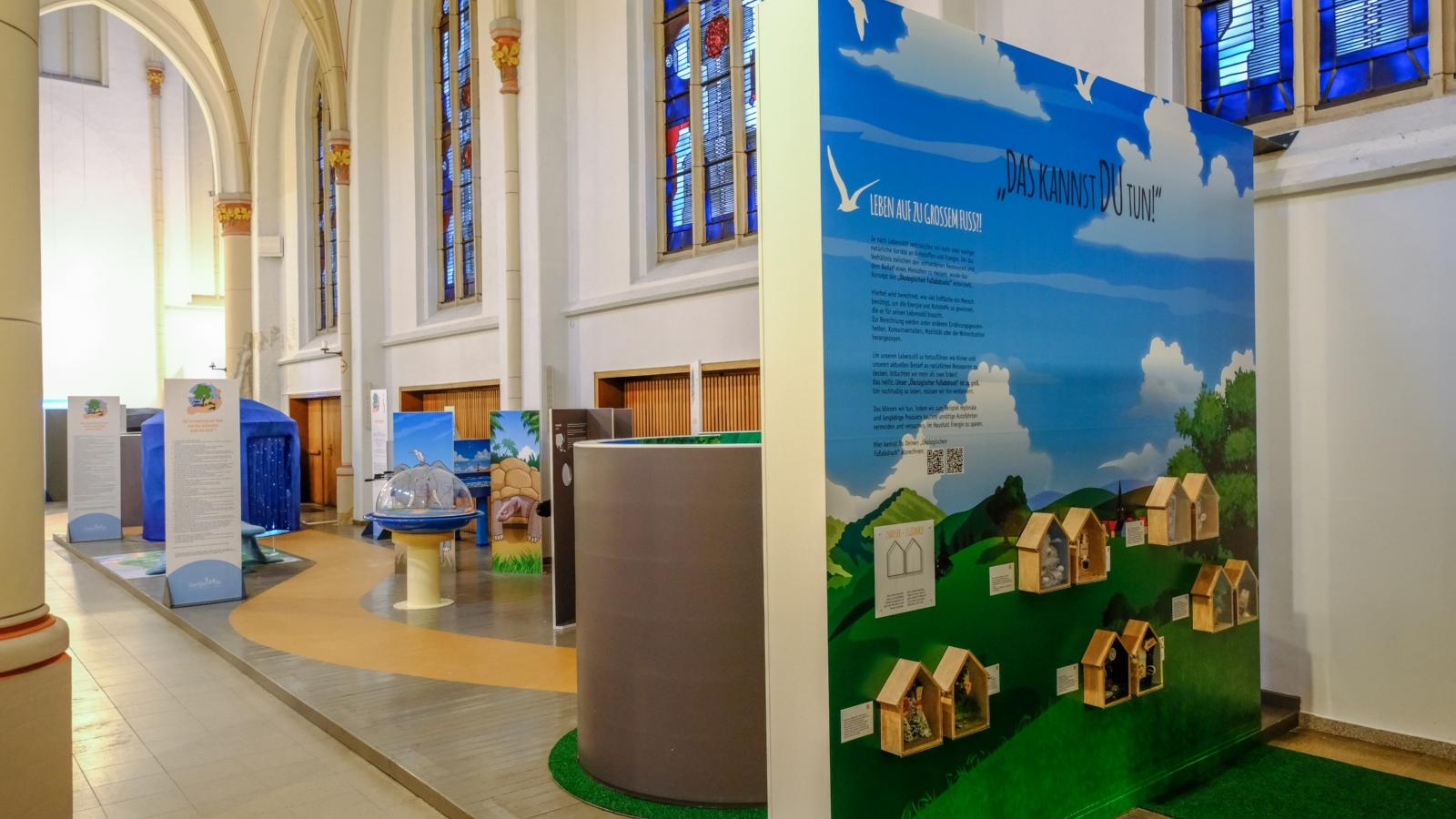 Mitspielausstellung Erlebnis Schöpfung, neu in St. Joseph Köln-Nippes
Nutzung nur auf familien234.de